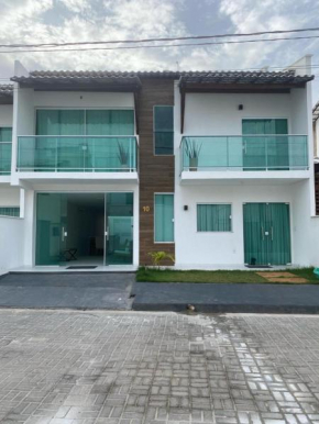 Casa em condomínio fechado
